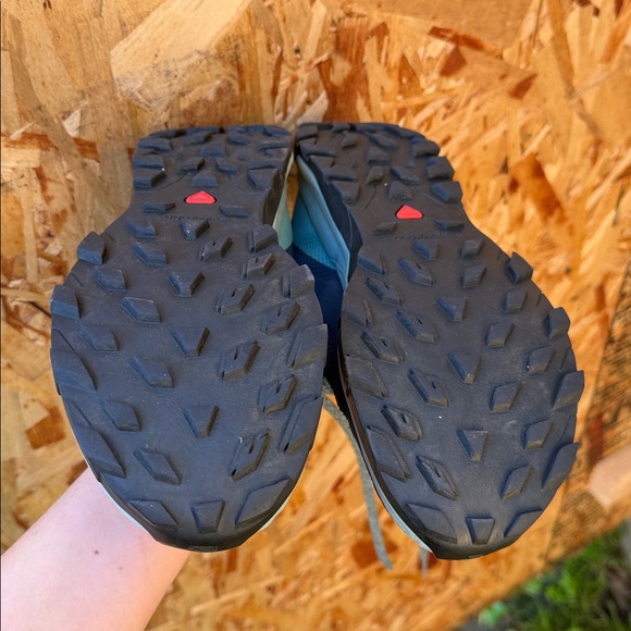 Salomon Women's Outline GTX W Hiking Size 7 - Picture 11 of 12